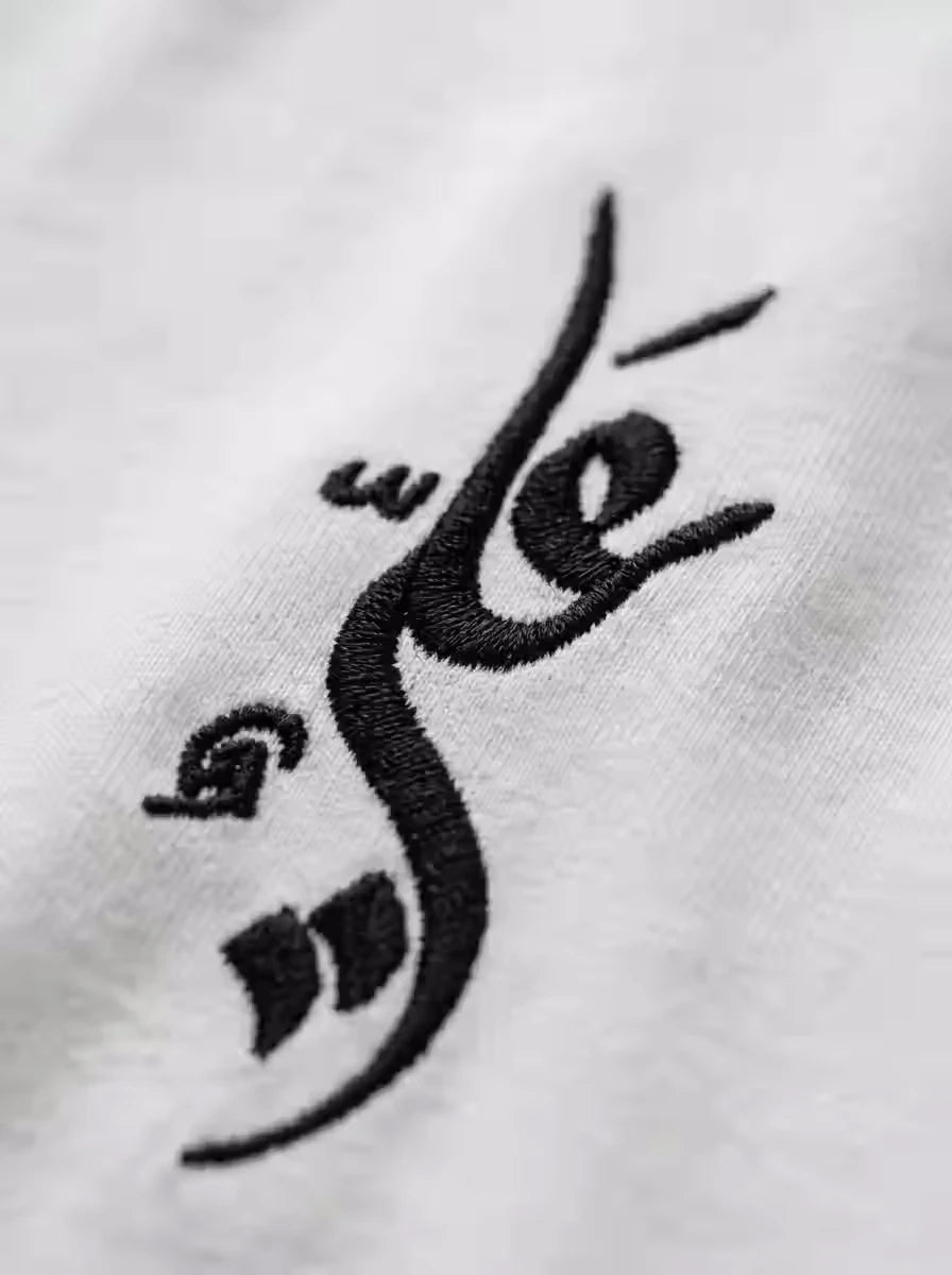 Model_wearing_raglan_t-shirt_202605101233
