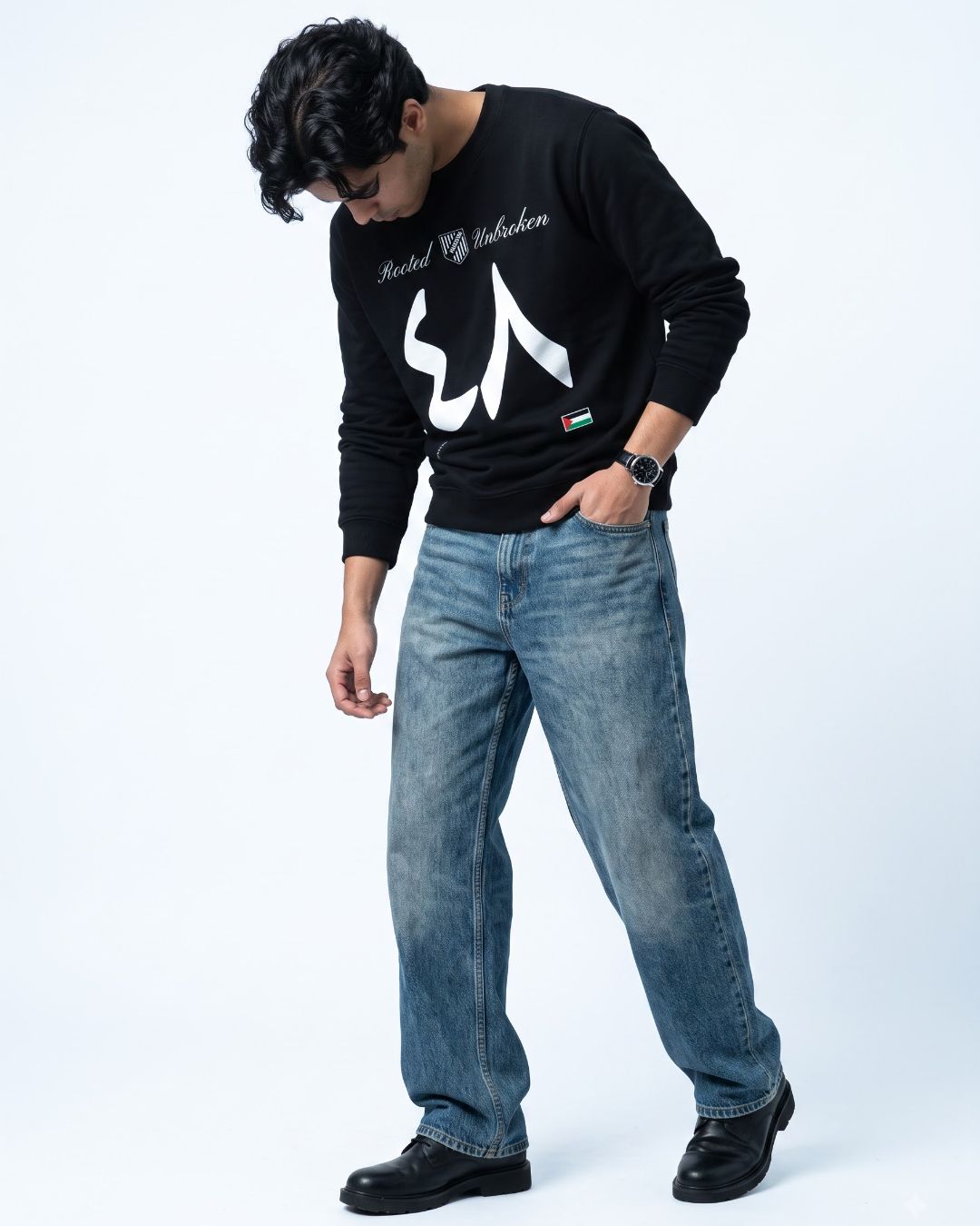 Unisex Palestine sweatshirt in black, front view
